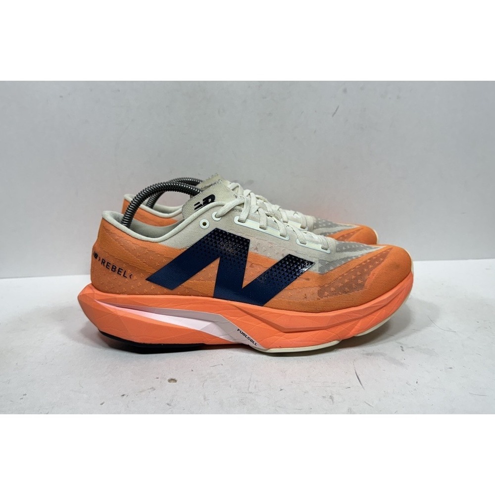 New Balance FuelCell Rebel v4 Mens Size 10.5 2E Orange Angora Sneakers MFCXCO4